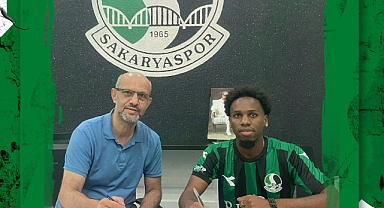 Sakaryaspor Nsana Simon ile anlaşma imzaladı.