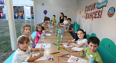Serdivan Çocuk Bahçesi'nde Eğlence Devam Ediyor