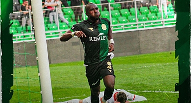 Sakaryaspor, Sahasında Karşılaştığı Adanaspor’u Mağlup Etti 