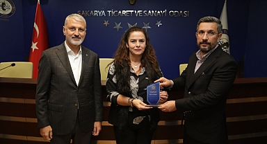 Geçmiş Dönem Kadın ve Genç Kurulu İcra Komitesi Üyeleri Plaketle Onurlandırıldı