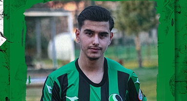 Sakaryaspor Samed Onur'u Kadrosuna Kattı