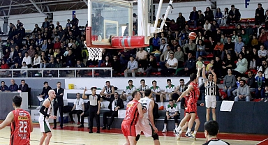 Büyükşehir Basketbol Dolu Dizgin
