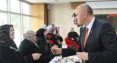 SAÜ, Şehit Ailelerini Ağırladı