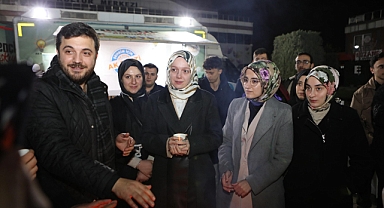 Türkiye'nin En Genç Vekili Arifiye'de Gençlerle Buluştu