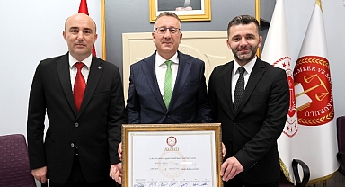 Başkan Işıksu Mazbatasını Aldı