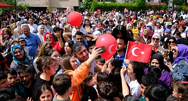 Sapanca'da 23 Nisan Şenliklerine Yoğun Katılım