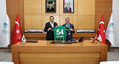 Başkan Alemdar Sakaryaspor'un Yeni Yönetimini Ağırladı