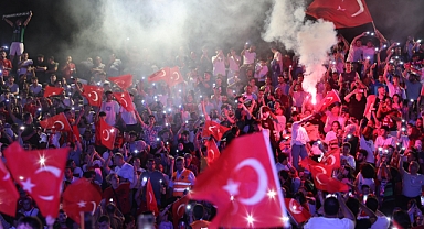 Millet Bahçesi'nde Çeyrek Final Coşkusu