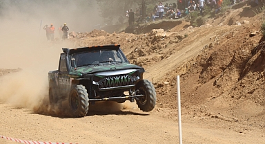 Off-Road Yarışları Sapanca’da Büyük İlgi Gördü
