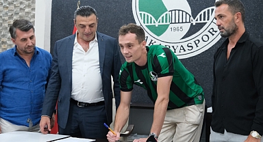 Sakaryaspor Kaleci Jakub Szumski'yi Transfer Etti