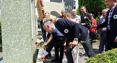 Srebrenitsa Şehitleri İçin Anma Programı Düzenlendi