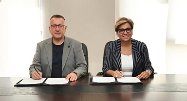 Adapazarı Belediyesi Baro'nun Adli Yardım Protokolünü İmzaladı