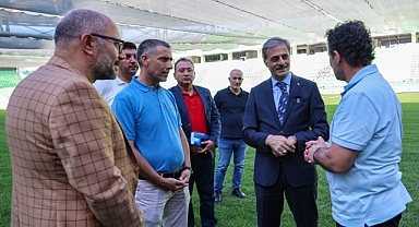 Başkan Alemdar, Sakarya Atatürk Stadyumu'nda Devam Eden Çalışmaları İnceledi