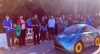 Elektrikli Araçlar Pistte Rektör Sarıbıyık Destekte