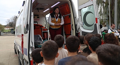 Büyükşehir’den Öğrencilere Sağlıkta İlk Müdahale Eğitimi 