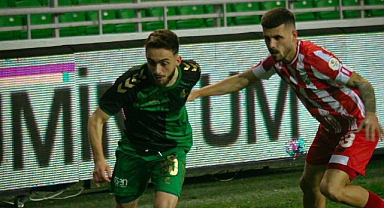 Sakaryaspor Evinde Kazandı