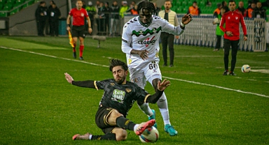 Sakaryaspor ile Teksüt Bandırmaspor Berabere Kaldı