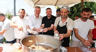 Serdivan Belediyesi'nden Aşure Programı