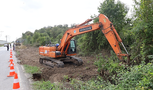 Büyükşehir’den 20 Mahalleye Ulaşımı Kolaylaştıracak Yol Hamlesi