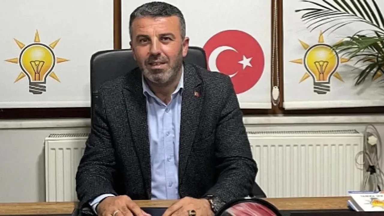 AK Parti Ferizli İlçe Başkanı Serhoş Görevinden Ayrıldı
