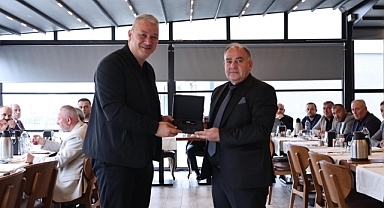 Başkan Osman Çelik'ten Muhtarlar Gününde Anlamlı Buluşma