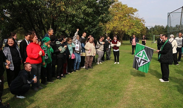 Özel Gereksinimli Öğrencilerden Yeşil Siyahlılara Moral Ziyareti 