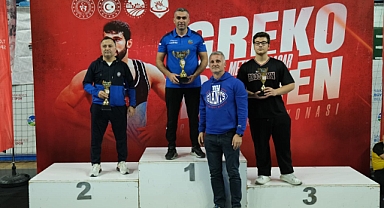 Serdivanlı Güreşçilerden Cumhuriyet Bayramı’nda Çifte Şampiyonluk 