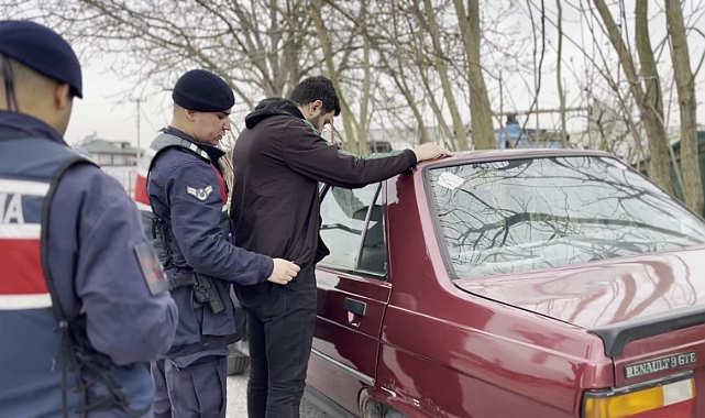 Jandarma, Suçtan Aranan 1.196 Kişiyi Yakaladı 