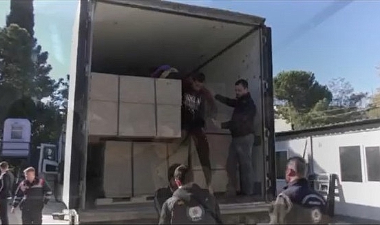 Kaçak Göçmen Operasyonunda 18 Afgan Yakalandı