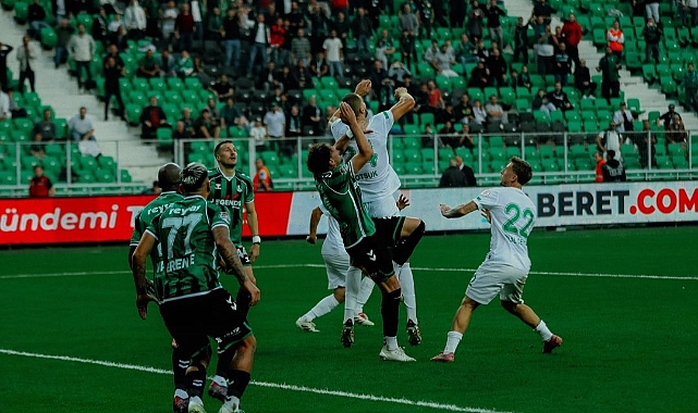 Sakaryaspor Taraftarını Üzdü 