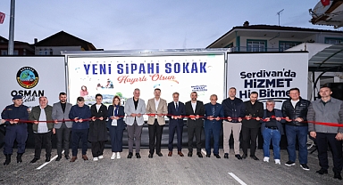 Serdivan'da Sipahi Sokak Törenle Hizmete Girdi 