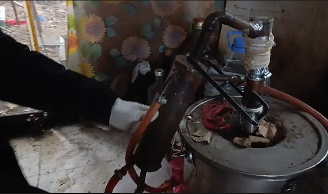 Evini Kaçak İçki İmalathanesine Çevirmiş