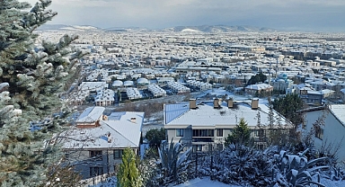 Sakarya'da Yeni Yıl Sabahı Kar Sürprizi 
