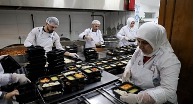 Büyükşehir Aşevi, Ramazan’da Sofralara Sıcak Yemek Ulaştıracak