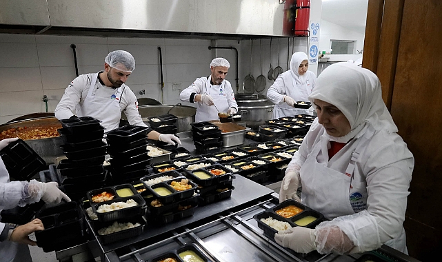Büyükşehir Aşevi, Ramazan’da Sofralara Sıcak Yemek Ulaştıracak