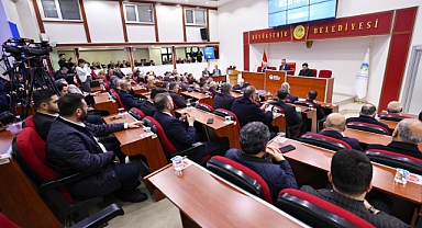 Büyükşehir Meclisi'nden Raylı Sistem ve Altyapı Hamlesi 