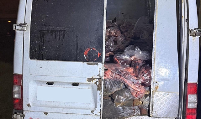 Otoyolda 3 Tonun Üzerinde Kaçak Sakatat Ele Geçirildi