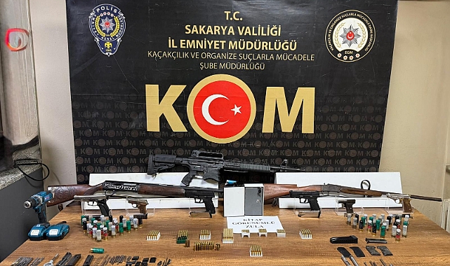 Polisten Suikast Kalemi ve Kitap Zulası Operasyonu