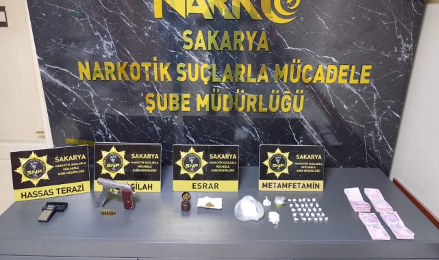 Sakarya'da Uyuşturucu Ticareti Yapan Şebekeye Operasyon