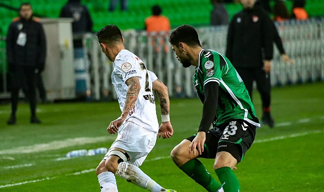 Sakaryaspor Evinde Kaybetti 