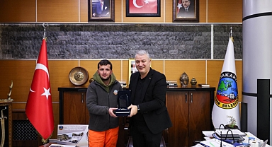 Serdivan Belediyesi Ekiplerinden Örnek Davranış 