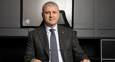 Başkan Altuğ'dan Kadir Gecesi Tebrik Mesajı