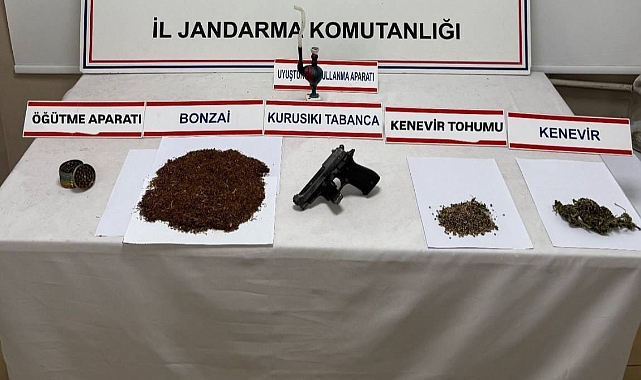 Jandarmadan Sokak Satıcılarına Operasyon 
