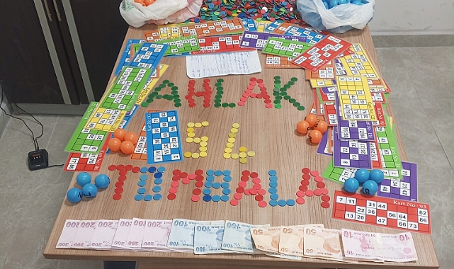 Polisten Canlı Yayında Tombala Baskını