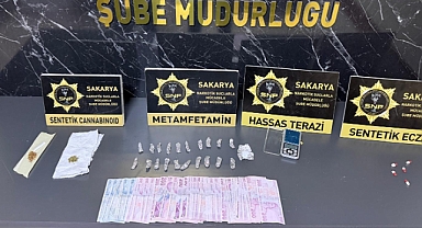 Uyuşturucu Satıp Evde Kullandırıyorlardı 