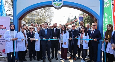 Sakarya merkezinde “Sağlık Sokağı” hizmete açıldı