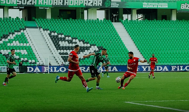Sakaryaspor, Çorum FK’ya 4-0 mağlup oldu. 