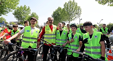 Trafik Haftası'nda Pedallar Farkındalık İçin Çevrildi 