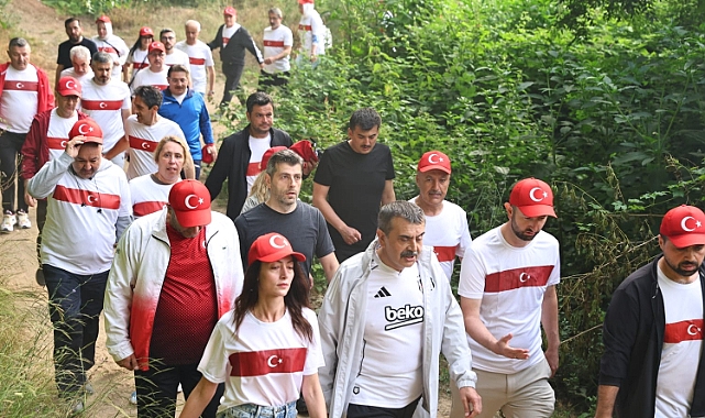 Millî Eğitim Bakanı Huzur ve Kardeşlik Yürüyüşü'ne Katıldı 