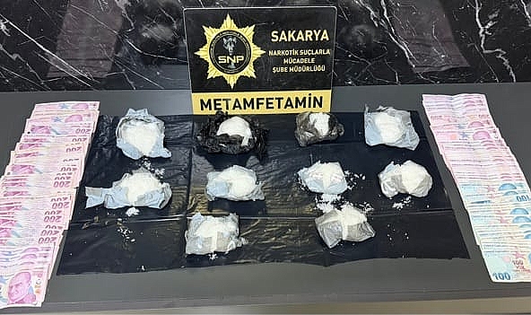 Motosikletle Uyuşturucu Taşıyan Şüpheli Kıskıvrak Yakalandı